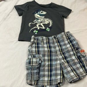 12M Summer shorts and t-shirt bundle